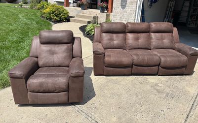 Ashley furniture reclining couch with matching reclining chair