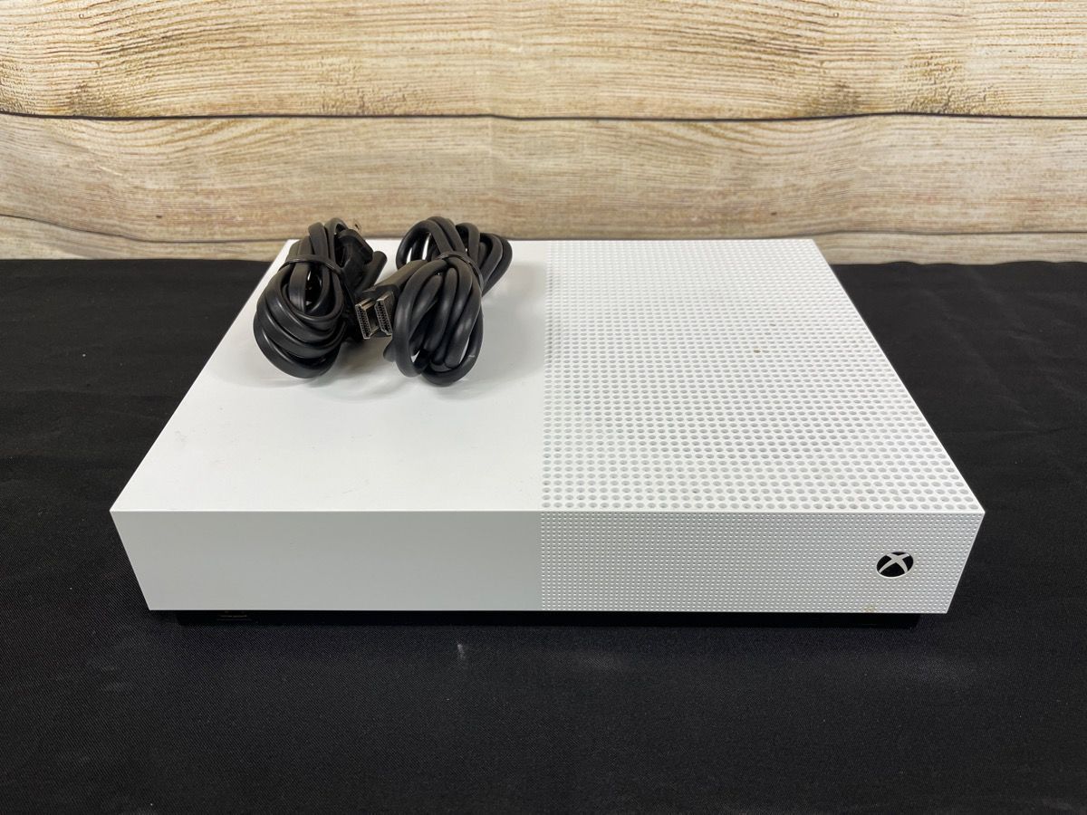 MICROSOFT XBOX ONE S - CONSOLE - (A1D008644)
