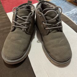 UGG Grey Boots For Men Size 9 Excellent Condition Model Chukka