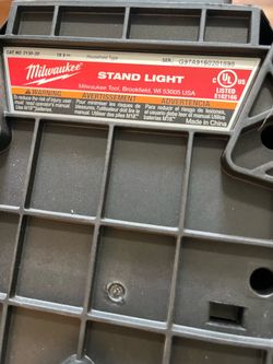 Milwaukee m18 Stand light portable