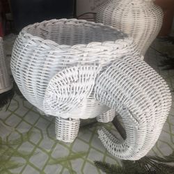 Lots of wicker and misc wicker see all photos Plus More 