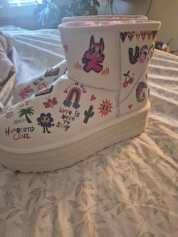 Uggs platform boots