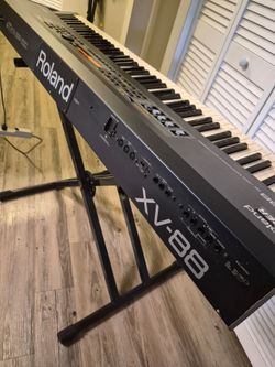 Roland XV-88 Synthesizer Workstation Expanded