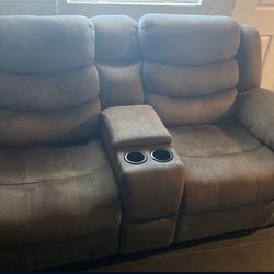 End If The Summer Sale!  Recliner Couch & sofa 💫