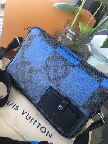 Louis Vuitton Alpha Messenger Bag