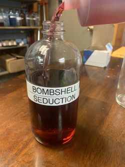 Bombshell seduction body oil