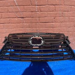 2016 2017 2018 2019 Lexus RX RX350 RX450H BASE Radiator Grille