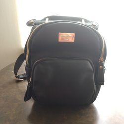 David Jones Black Leather Backpack