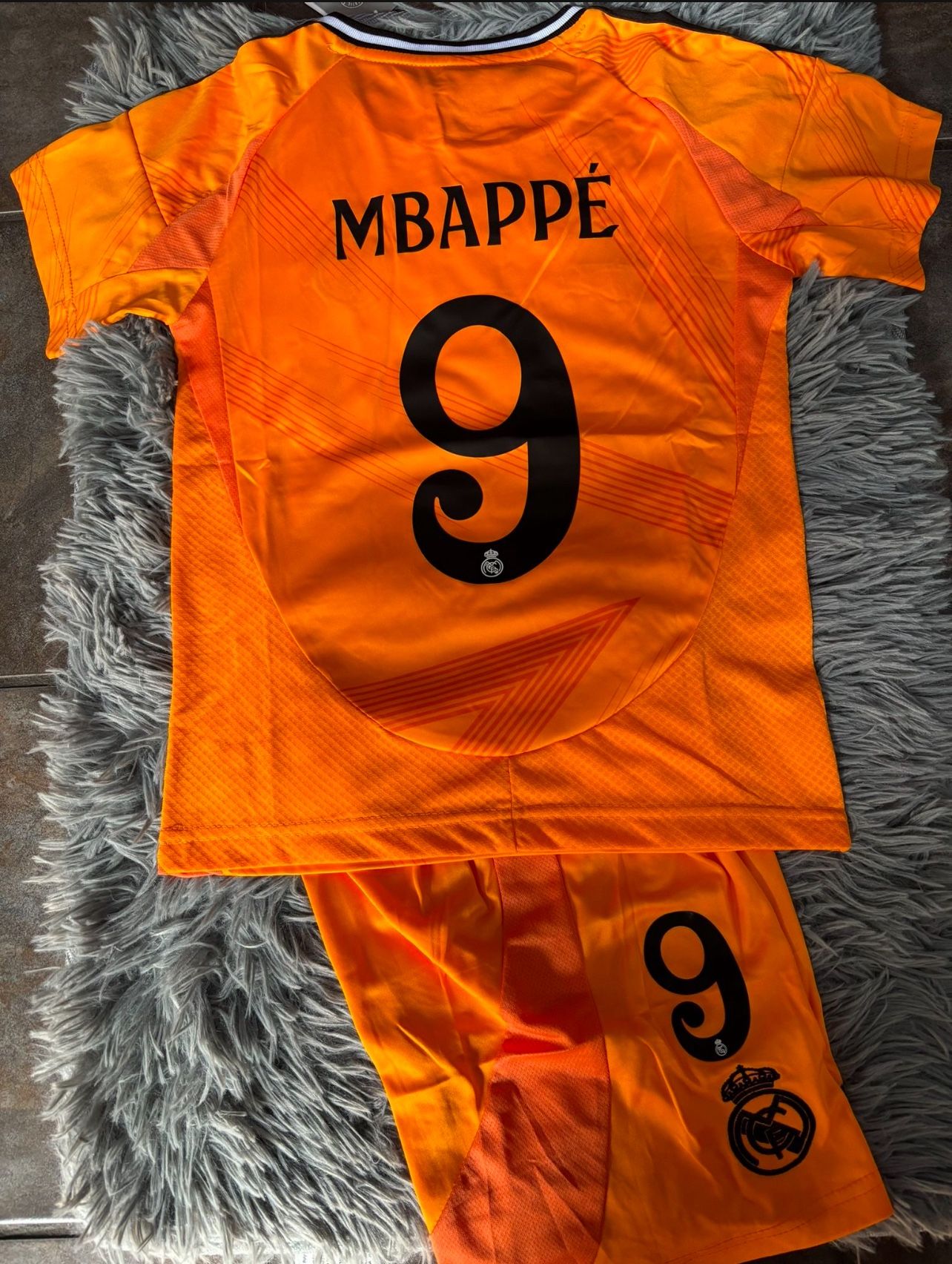 Real Madrid kids Soccer Jerseys jersey Ronaldo futbol Portugal 🇵🇹 Messi Argentina 🇦🇷 Neymar jr Brasil 🇧🇷 Kylan Mbappe france 🇫🇷 player version