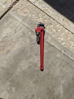 24 inch Plummers wrench