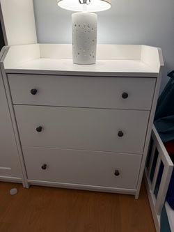 White 3-Drawer Dresser
