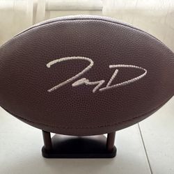 JAYDEN DANIELS SIGNED WASHINGTON COMMANDERS AUTOGRAPHED FOOTBALL W/hologram COA 861