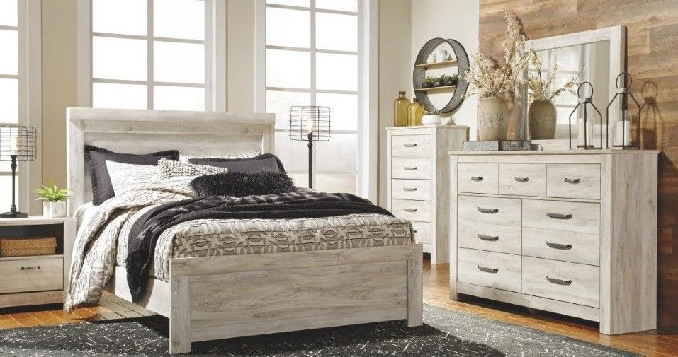 Bellaby Whitewash 5Pc.-Dresser Mirror Queen Panel Bed