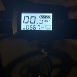 has a couple of scratches with dongle 1200