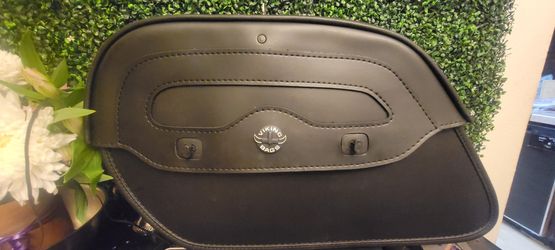 Viking Bags warrior Motorcycle Saddlebags Black hard Leather Key Lock.
