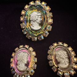 Vintage Cameo Pendant and Earrings 