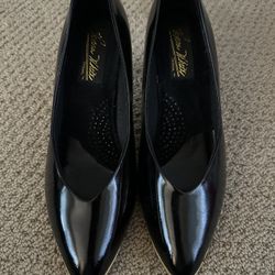 Vanna White Black Heels