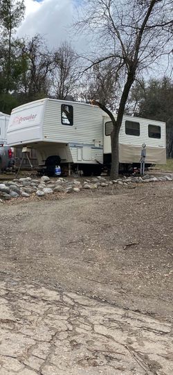 Prowler 30’ Fifth Wheel Trailer