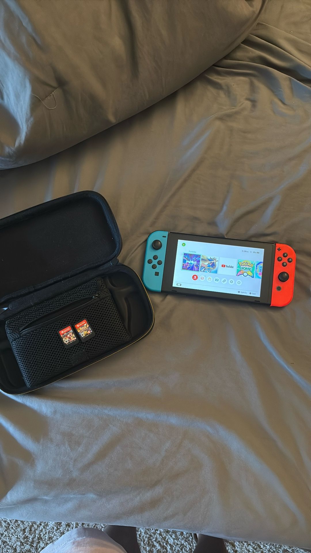 Nintendo Switch (Comes With A Case And 2 60$ Games)