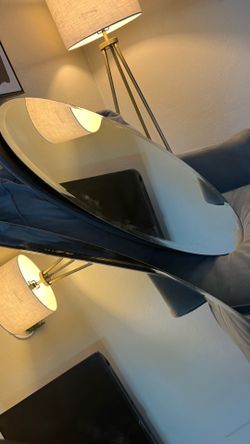 Set of two round decorative mirrors