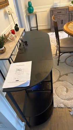 Round wine rack table with lights
