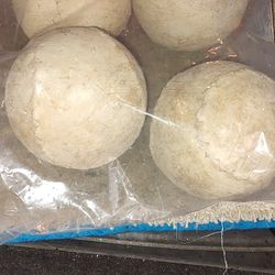 14" Softballs Clincher . (4)