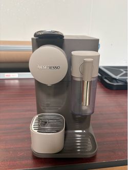 DeLonghi Nespresso Espresso Lattisma