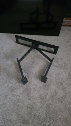 Up to 75 inch tv mount