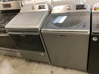Maytag washer 5.3 cu ft with agitator and dryer gas