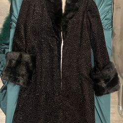 Collectible Faux Fur Vintage Coat 