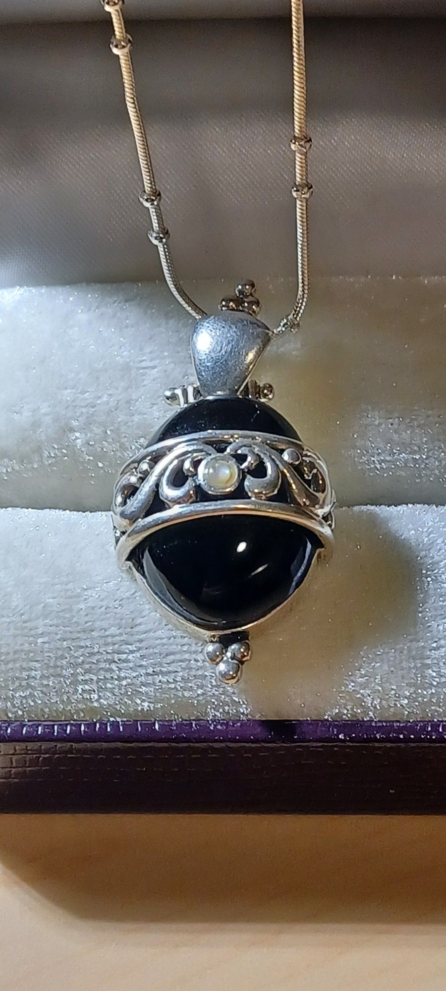 Vintage Sterling Silver Black Onyx Necklace 