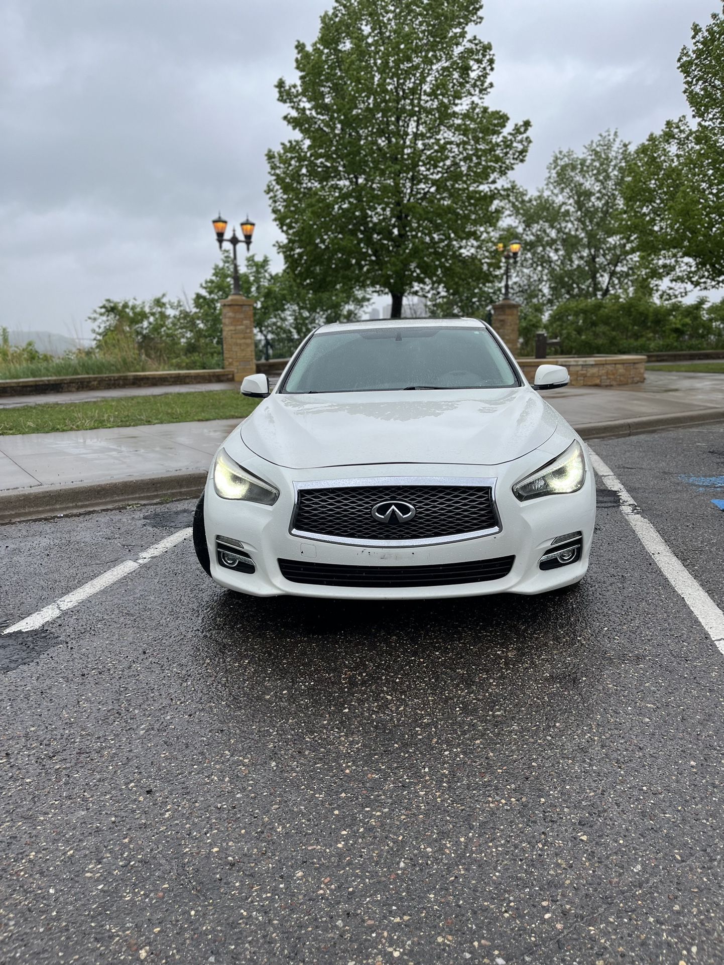 2015 Infiniti Q50