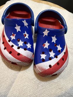 Toddler Crocs Size 7C