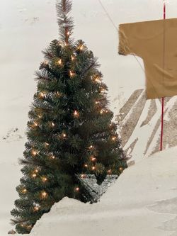 Christmas tree 4 ft