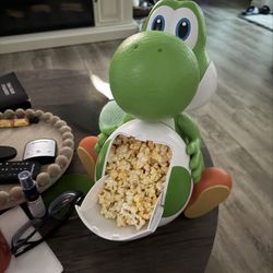 Yoshi Popcorn Bucket