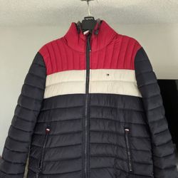 Tommy Hilfiger Puffer Jacket – Size Large – Like New