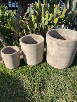 Brown Round Terracotta Pots-Tall Planters($155 set of 3)