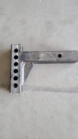 Adjustable receiver for hitch