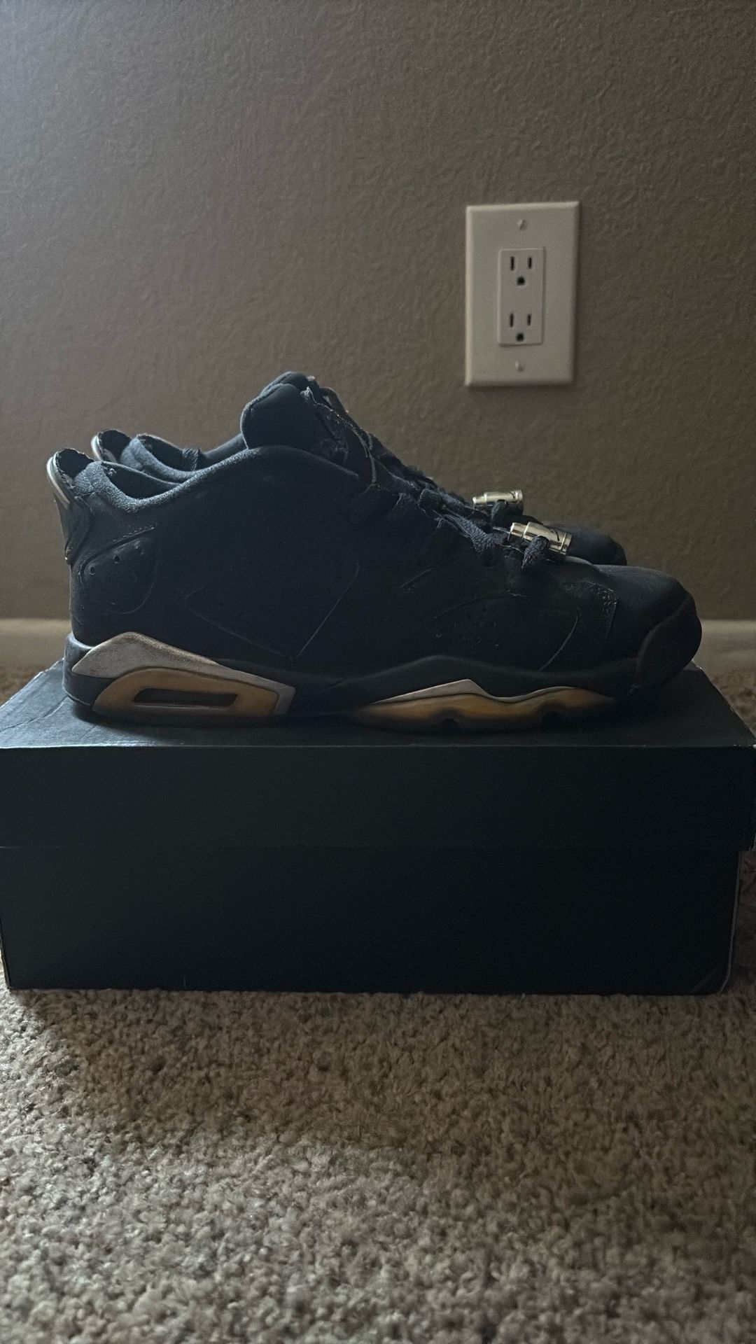 Air Jordan 6 Retro Low