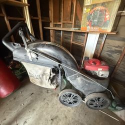Billy Goat leaf and litter vacuum