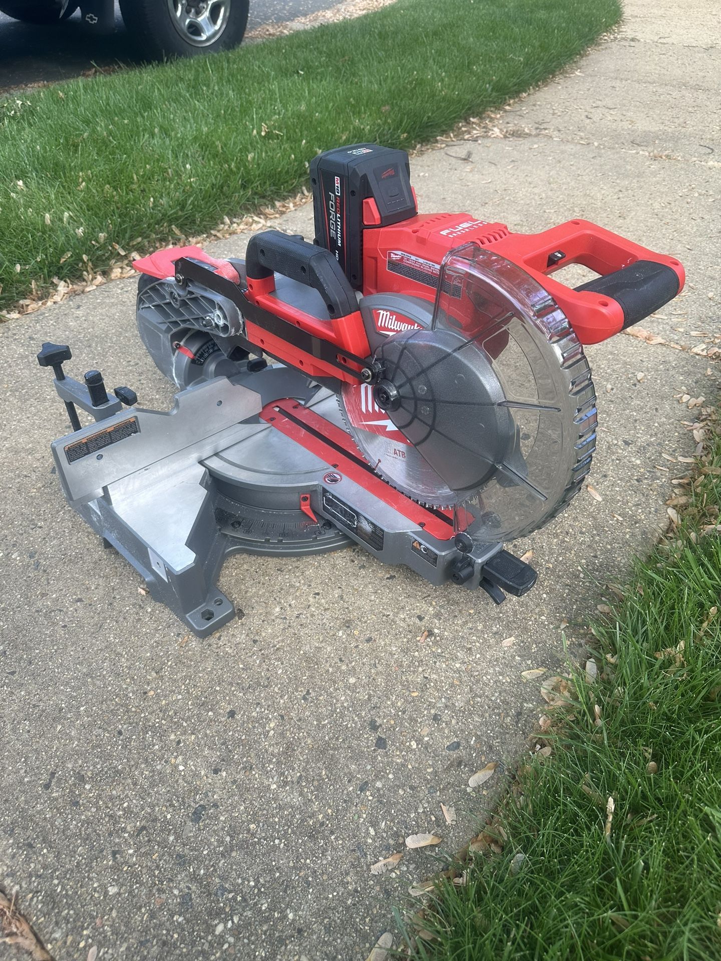 Milwaukee 10 Inch Miter Saw