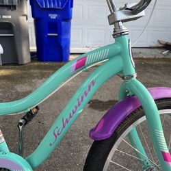 Schwinn - Sunnyside 20”kids (girls) bike 