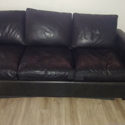 Black Leather Hide A Bed Couch/Sofa $125