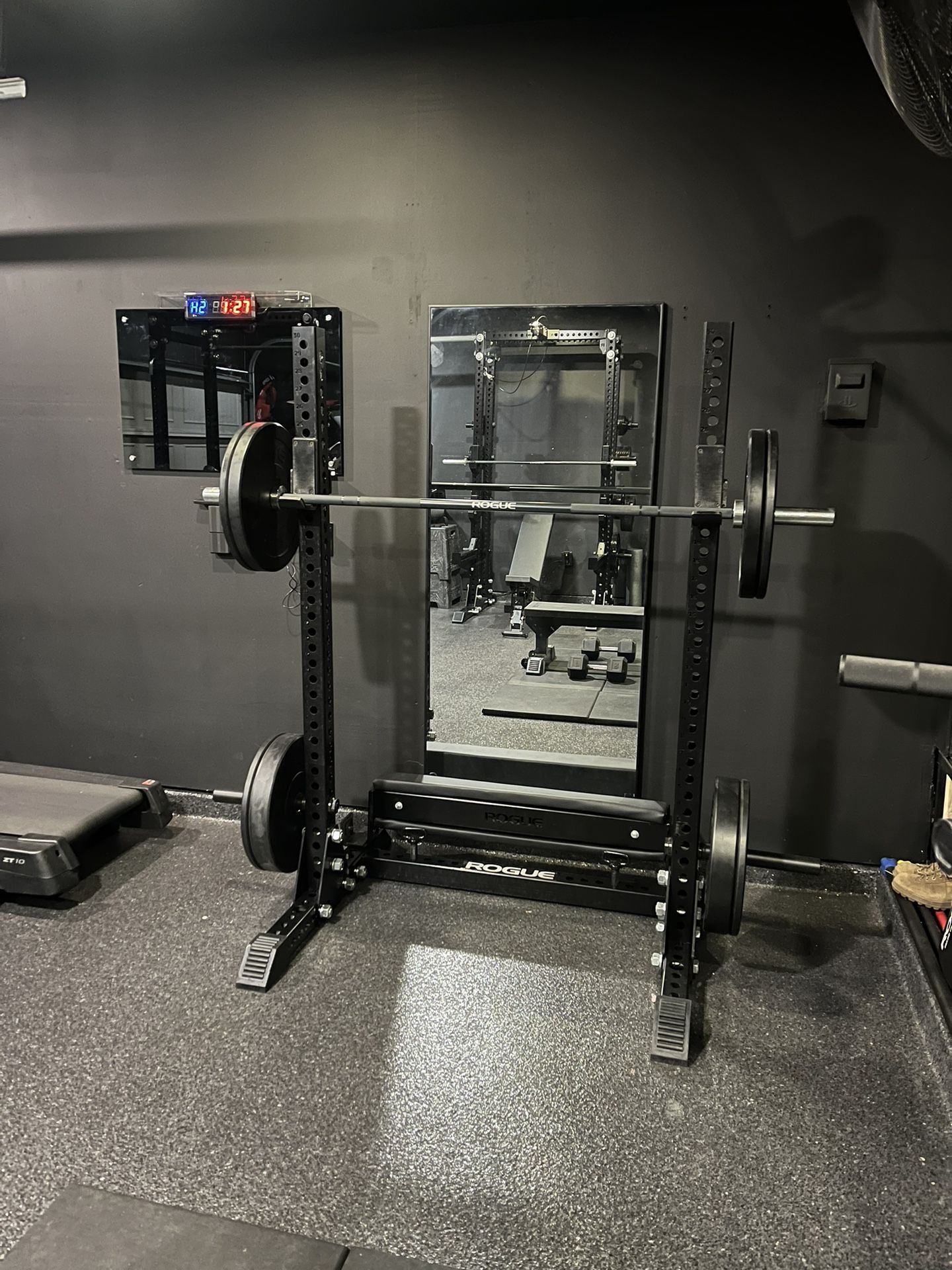Rogue SM1 Hip thruster and 12” plate storage