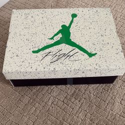 NIB Nike Air Jordan 4RM Size 13