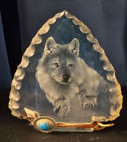 Silver Sentinels Crystal Spirits wolf theme arrowhead-shaped crystal sculpture