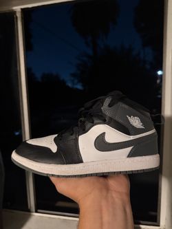Jordan 1s 3Y