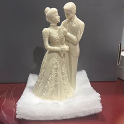 Vintage Lenox wedding promises