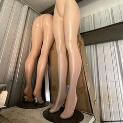 Plastic Mannequin Leg