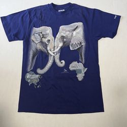 Vintage single stitch tshirt size medium elephant nature print 1992 Hanes Usa.